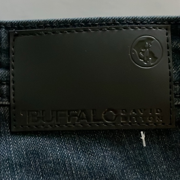 Buffalo David Bitton Jackson Slim Straight NWT Size 36 x 29 - Picture 13 of 16